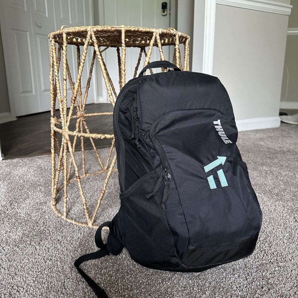 Thule - Achiever 24L Backpack 15" Laptops Tablet Sleeve SafeZone Bottle Holder